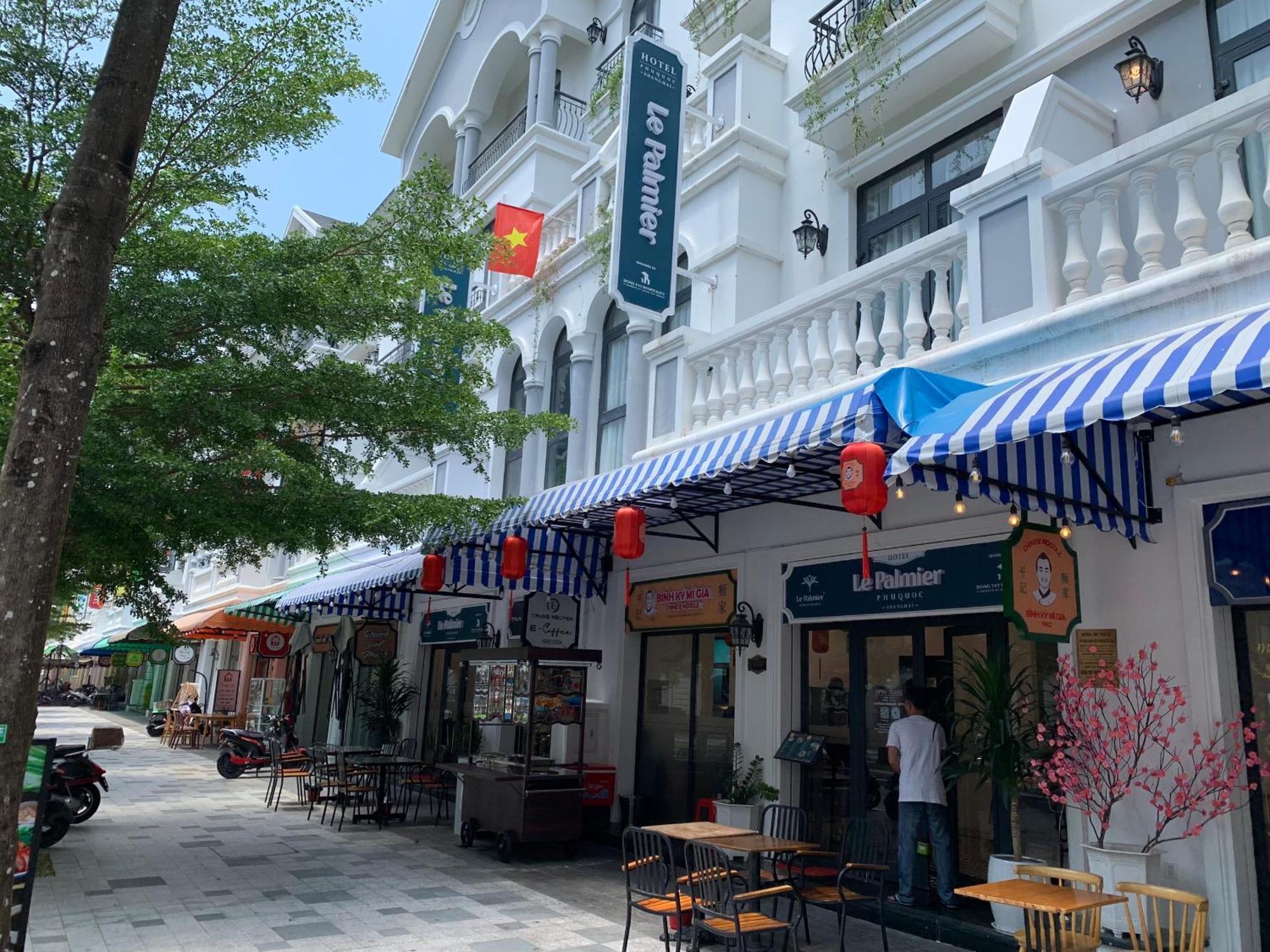 Le Palmier Phu Quoc Hotel Exterior photo